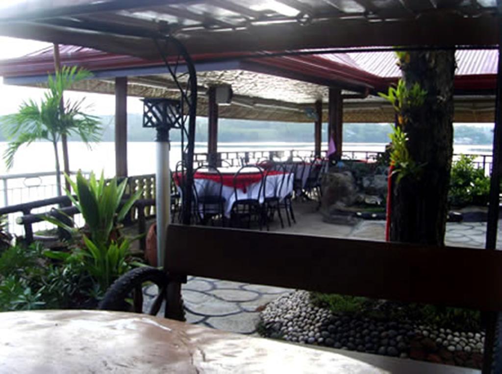 Casa Rey Francis Pension House & Restaurant Ταγκμπιλαράν Εξωτερικό φωτογραφία
